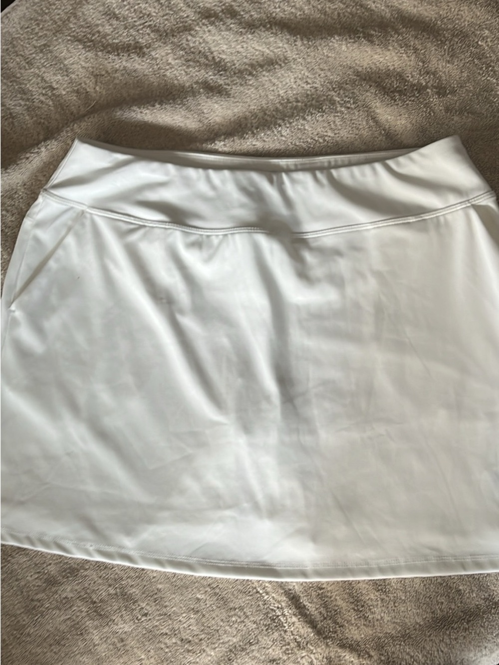 Tommy Bahama White Women's Mini Skirt - Sporty Pull-On Style